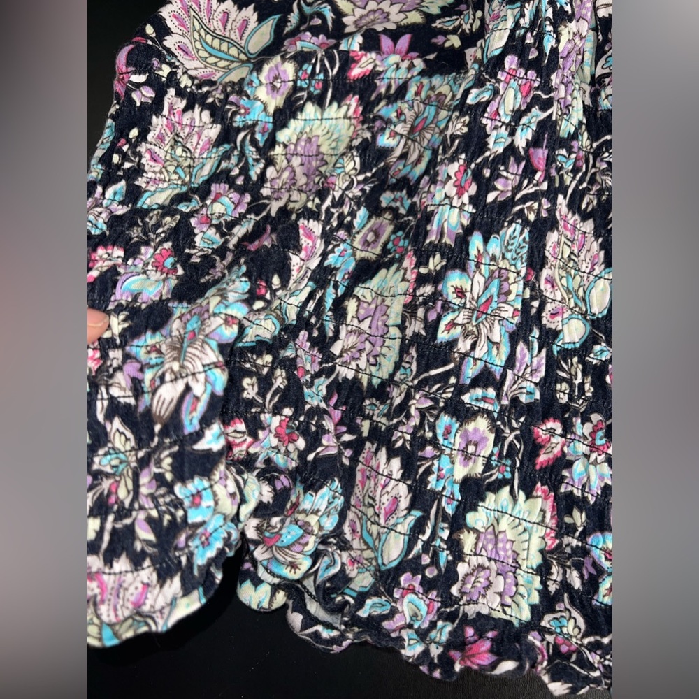 Lane Bryant Floral Front & Back V neck Smocked bottom top Size 18/20 GUC - Picture 2 of 6